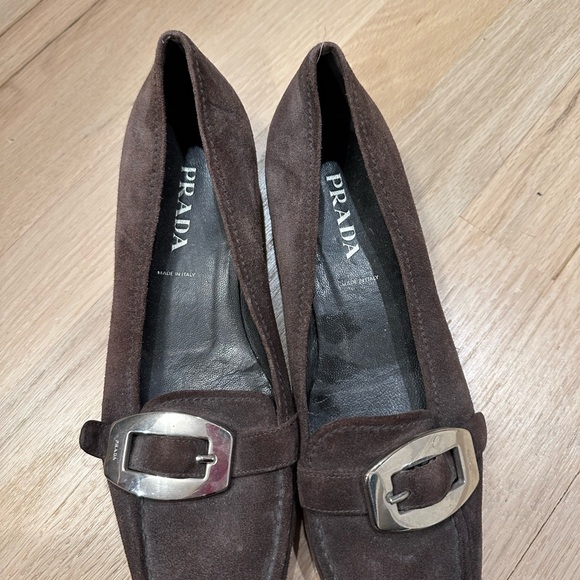 Prada brown suede flats size 36 1/2. Great shape, hardly worn. - Picture 3 of 8
